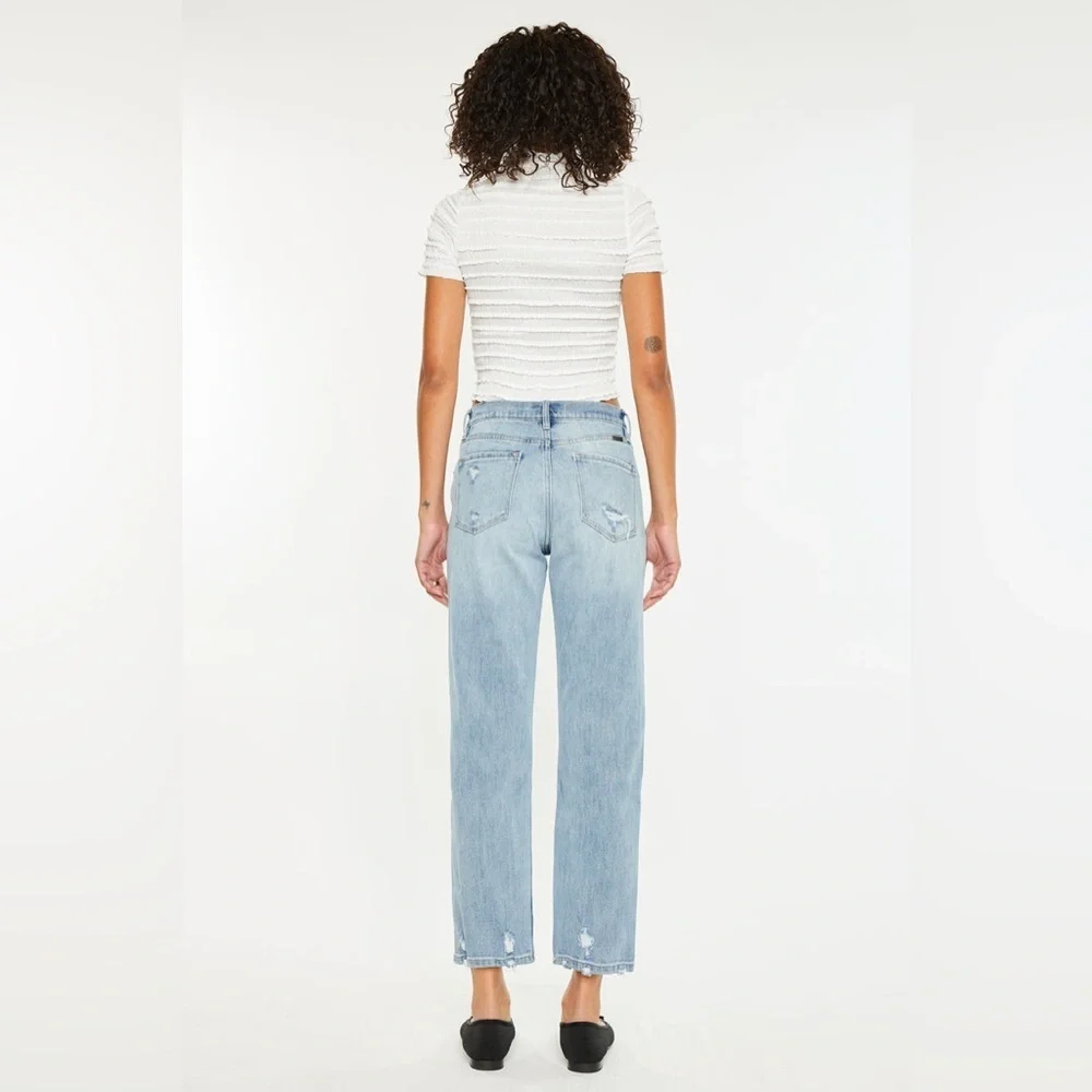 KanCan Missy High Rise Slim Straight Leg Ankle Jeans in Medium Wash, Size 28